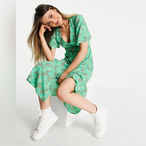 ASOS Floral Button-Through Midi Tea Dress - Picture 1 of 5